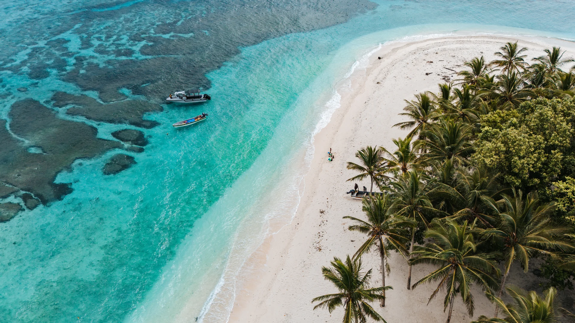 Flights to Solomon Islands